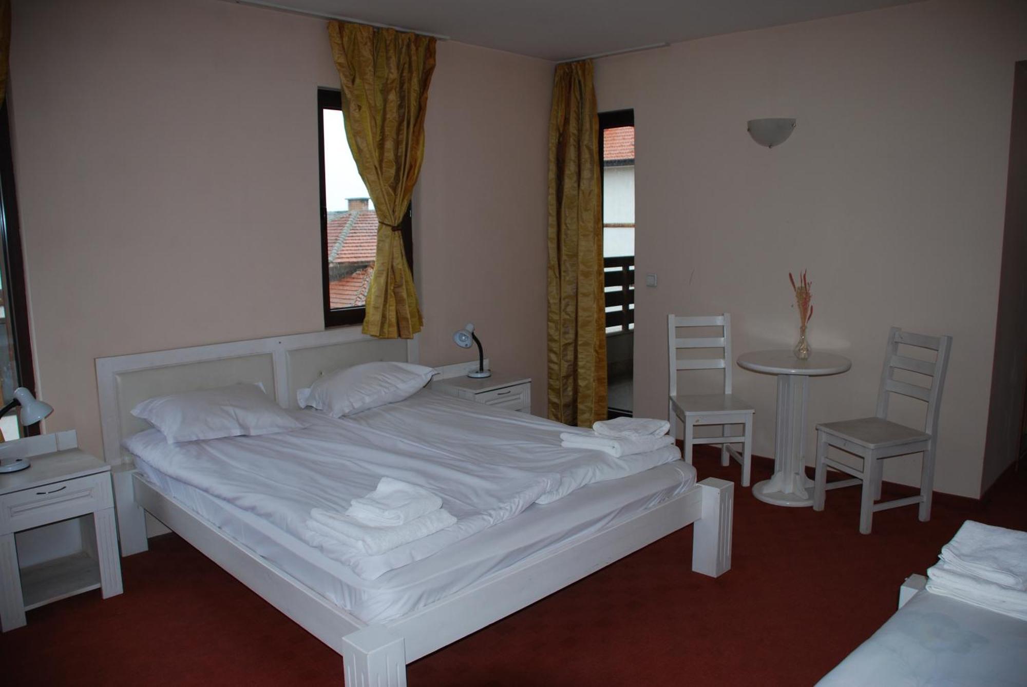 Guest House Anex Bansko Bagian luar foto